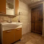 Seven Rock Cave Проживание в семье