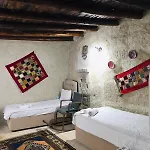 Seven Rock Cave Проживание в семье *