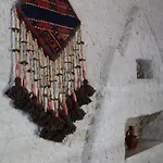 Seven Rock Cave Проживание в семье