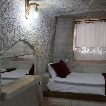 Seven Rock Cave Гореме