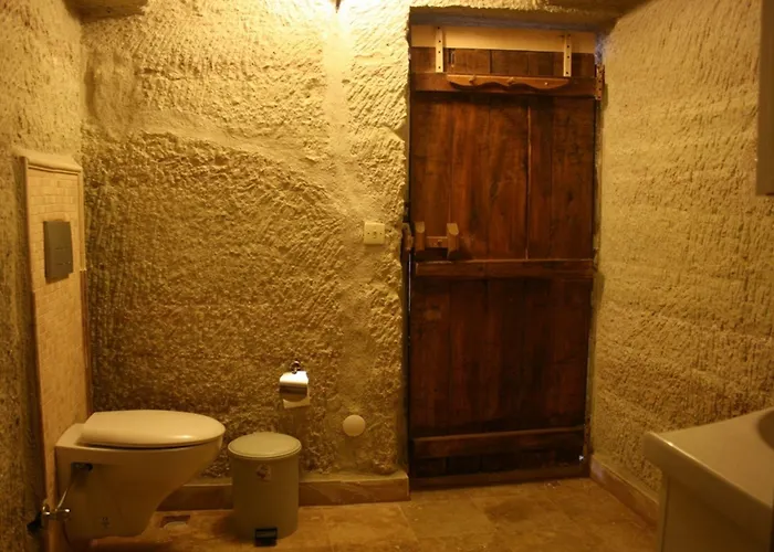 Seven Rock Cave בית אירוח גורמה