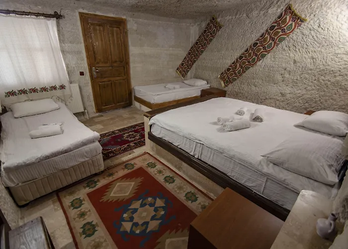 Seven Rock Cave ギョレメ