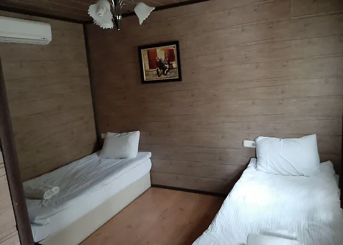 Seven Rock Cave גורמה