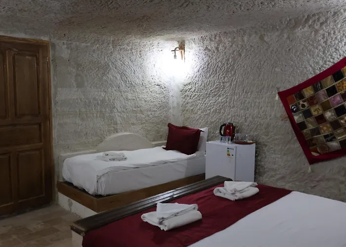 בית אירוח Seven Rock Cave *