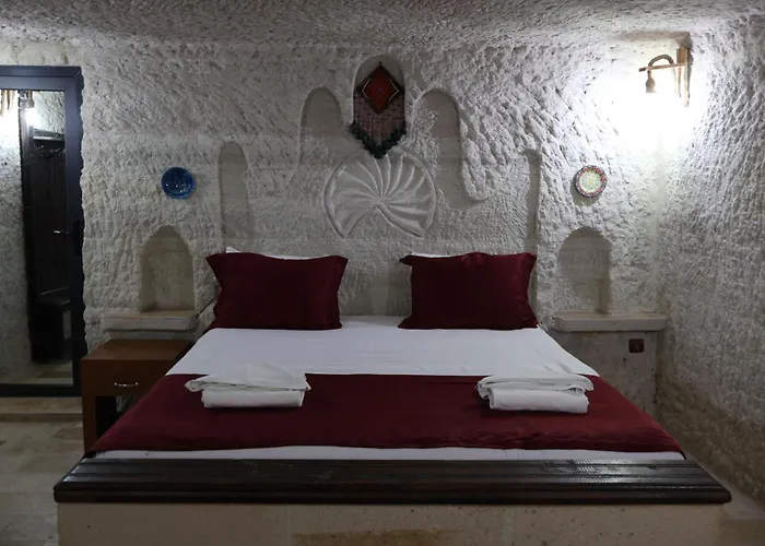 Проживание в семье Seven Rock Cave *