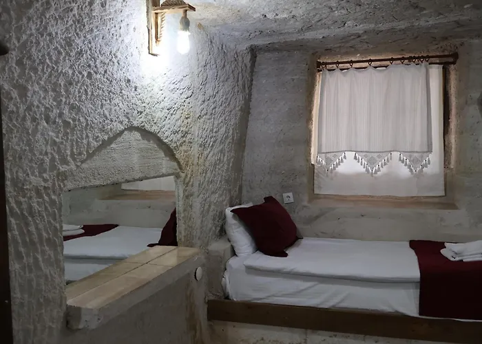 Seven Rock Cave Гореме