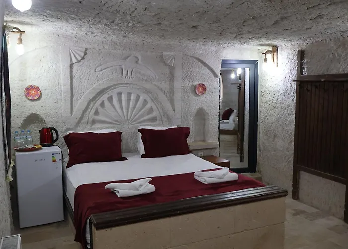 Seven Rock Cave * גורמה