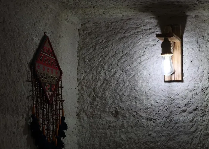 Seven Rock Cave ホームステイ